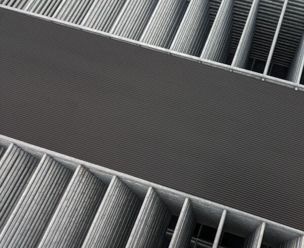 Sichtschutzstreifen Premium Plus Polypropylen 2.550 x 190 mm (1,3 mm Stärke) ähnlich RAL 9005 Tiefschwarz